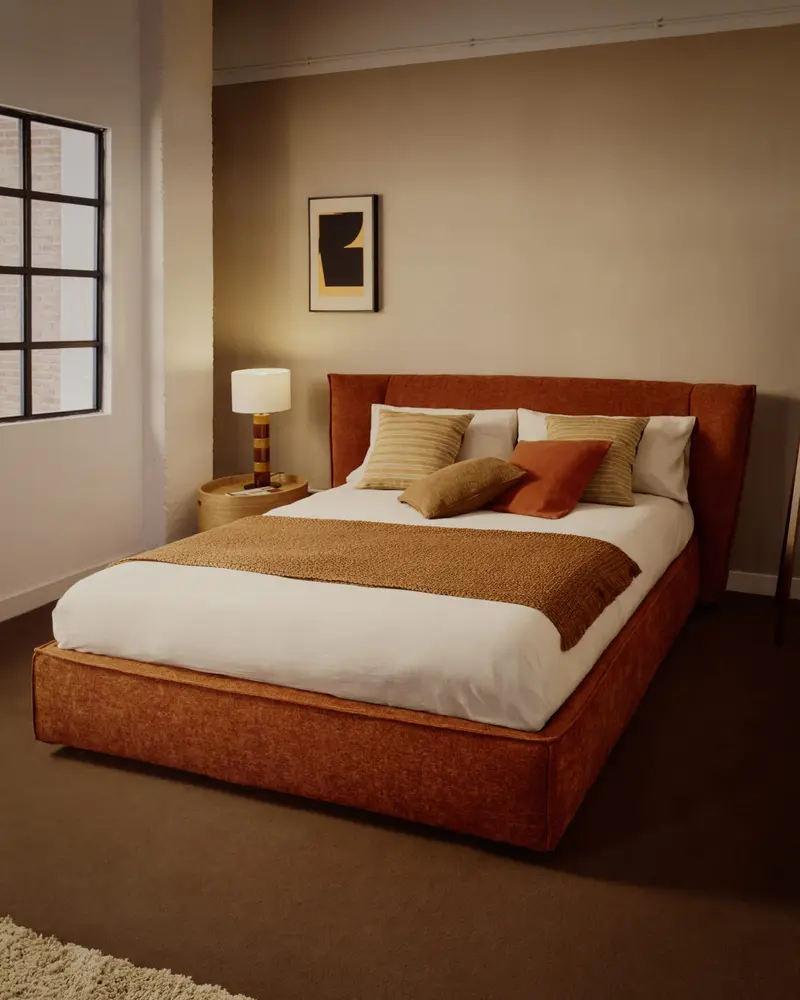 Letto sfoderabile Arvian in ciniglia terracotta con contenitore apribile per materasso 180 x 200 cm