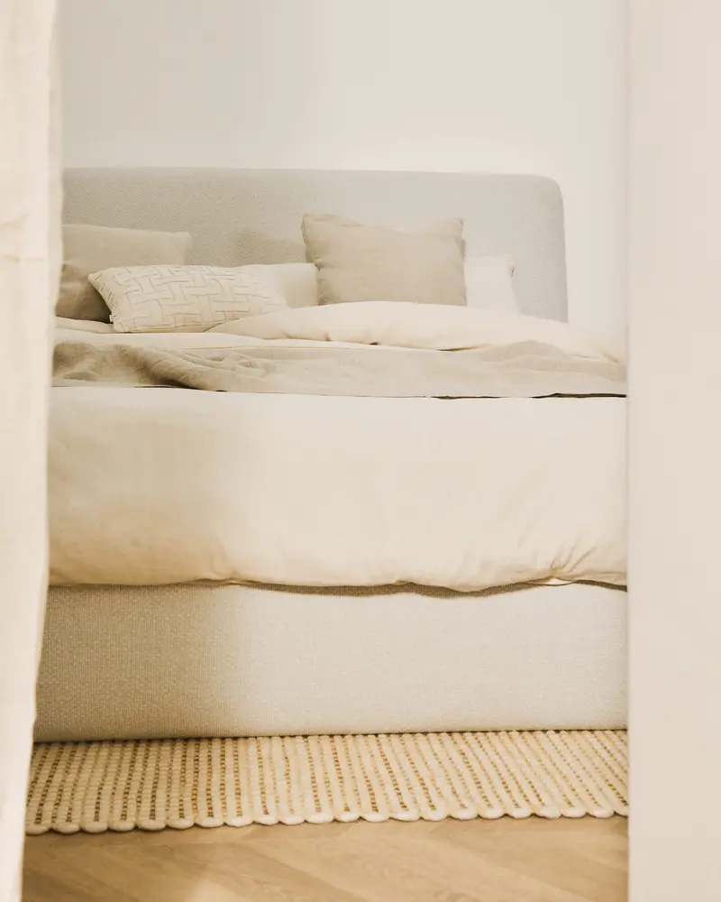 Letto sfoderabile Martina in ciniglia écru per materassi 180 x 200 cm