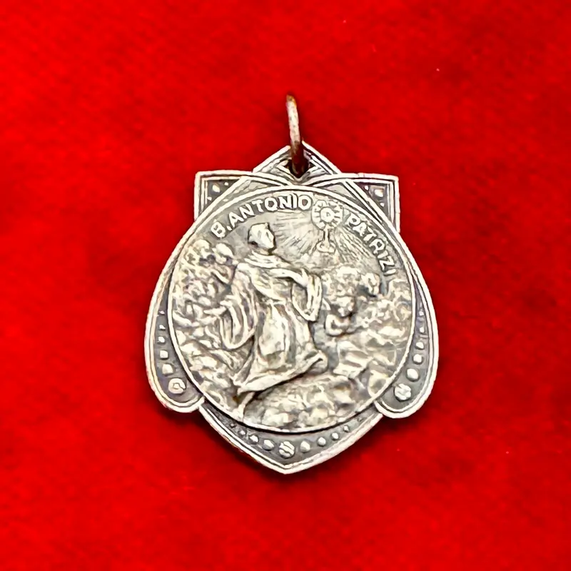 Medaglia devozionale "B. Antonio Patrizi" Chiesa di S.Agostino Monticiano Siena argento 1900 ca