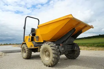 NOLEGGIO DUMPER VOLUME CARICO 3 Mc³ PORTATA 30 ql