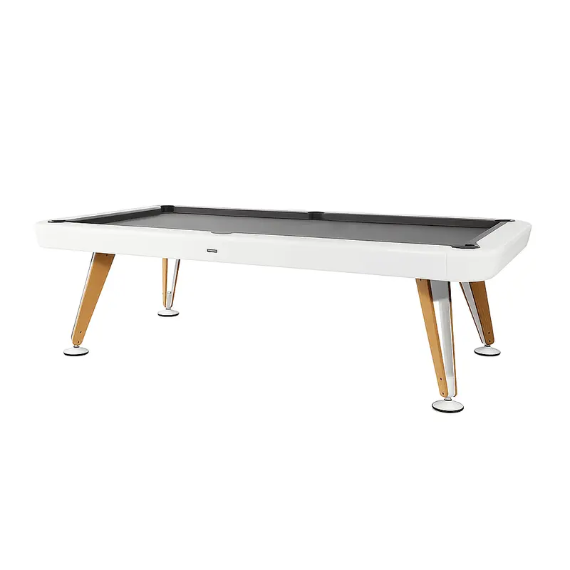 OUTDOOR POOL TABLE DIAGONAL