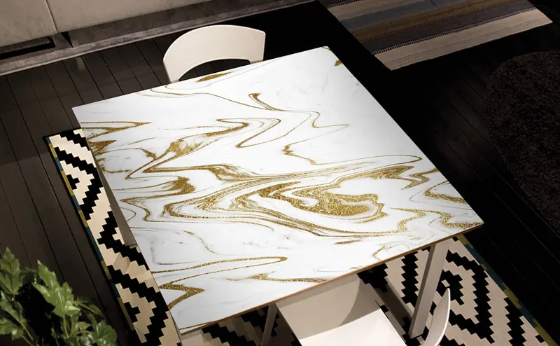 Pellicola tavolo Marble 4 – Rivestimento adesivo effetto marmo elegante