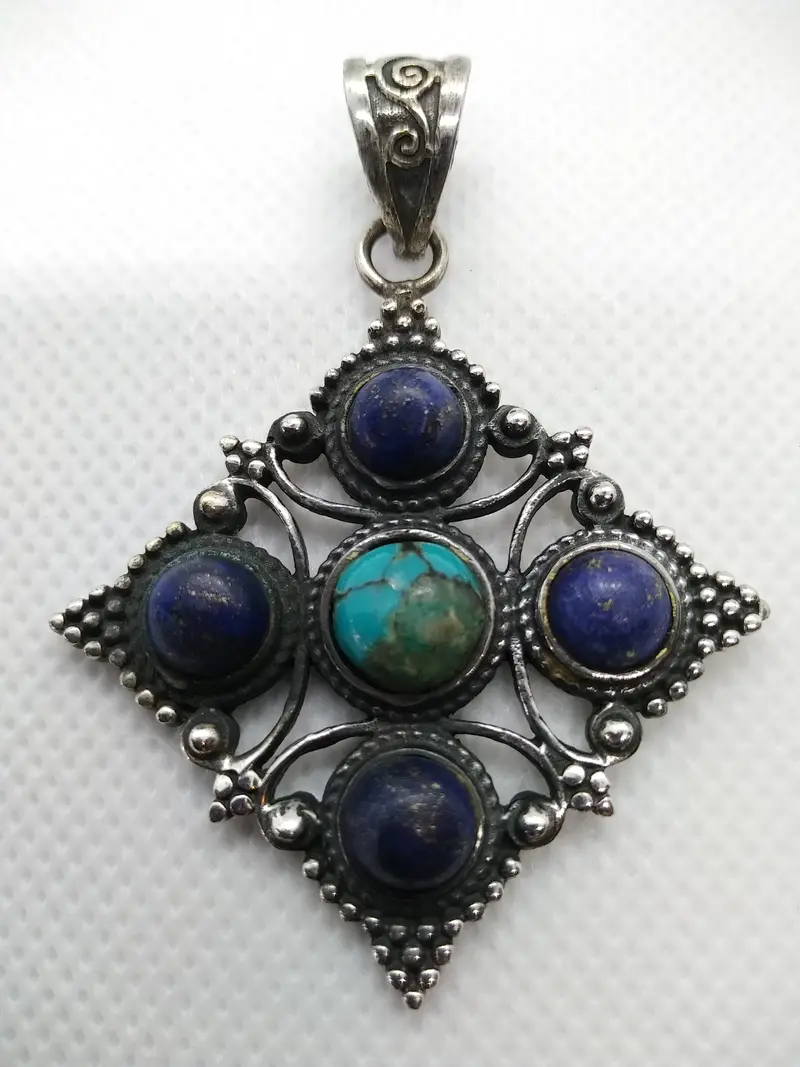 pendaglio tibetano