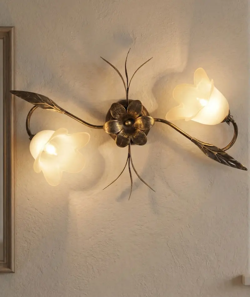 Plafoniera da soffitto classica a 2 luci in ferro battuto e vetro realizzata e decorata artigianalmente coll. ralph