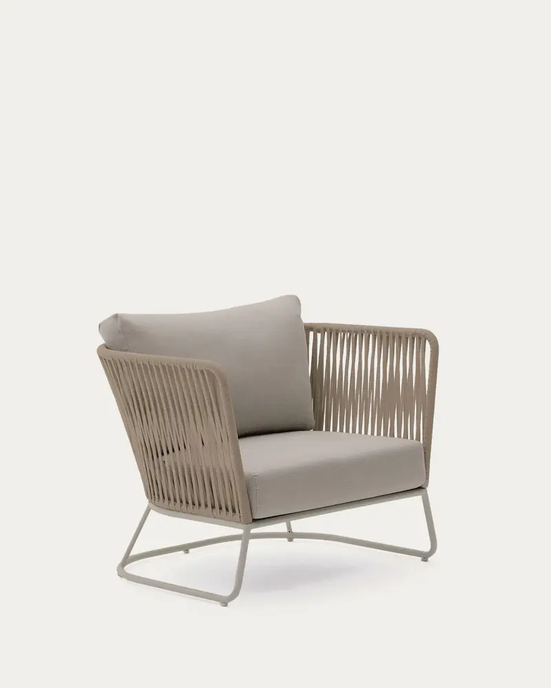Poltrona da esterno Saconca in corda e acciaio zincato beige