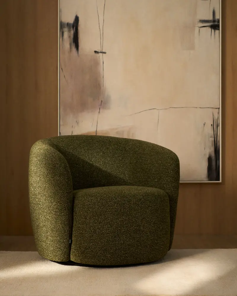 Poltrona girevole Odenia in micro bouclé verde oliva