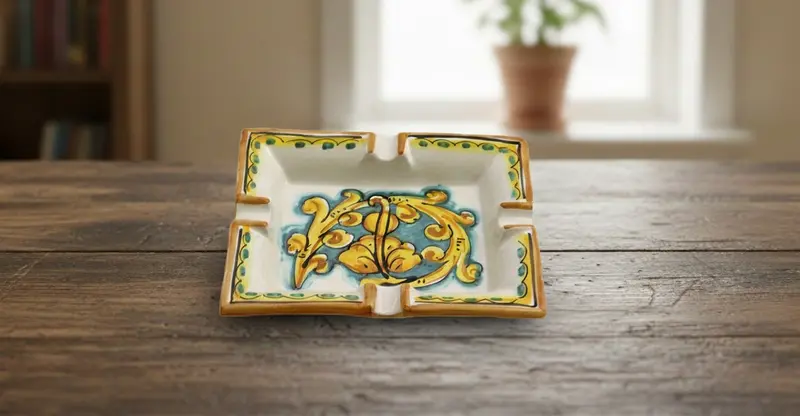 Portacenere in ceramica decorata a mano da ceramisti siciliani gianluca art 27