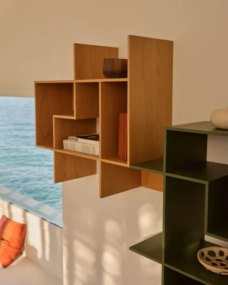 Scaffalatura modulare Ina in impiallacciatura di rovere con finitura in tono naturale 80x80 cm