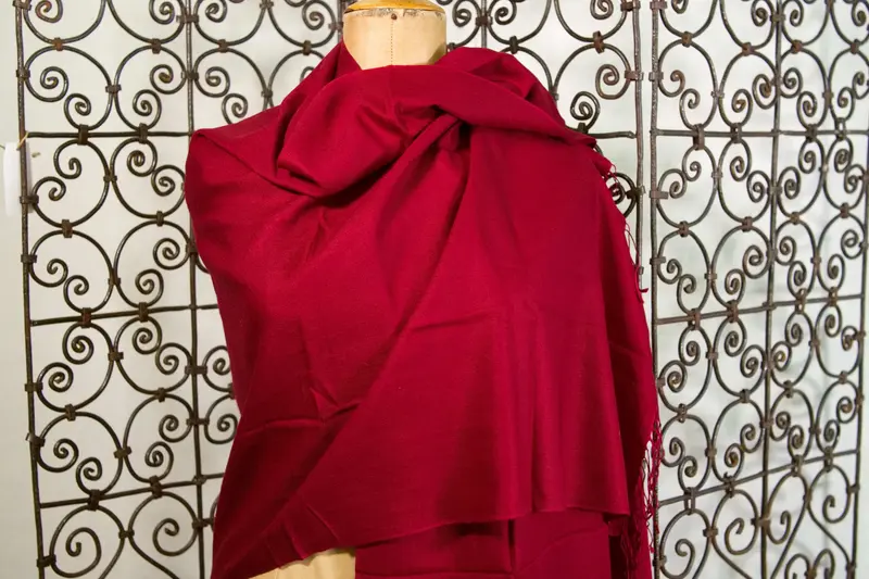 scialle cachemire , sciarpa indiana in lana seta , cachemire pashmina 70/30