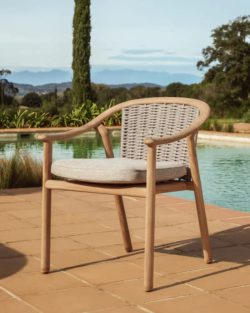 Sedia impilabile da esterno Elunda in legno massiccio di teak FSC 100%