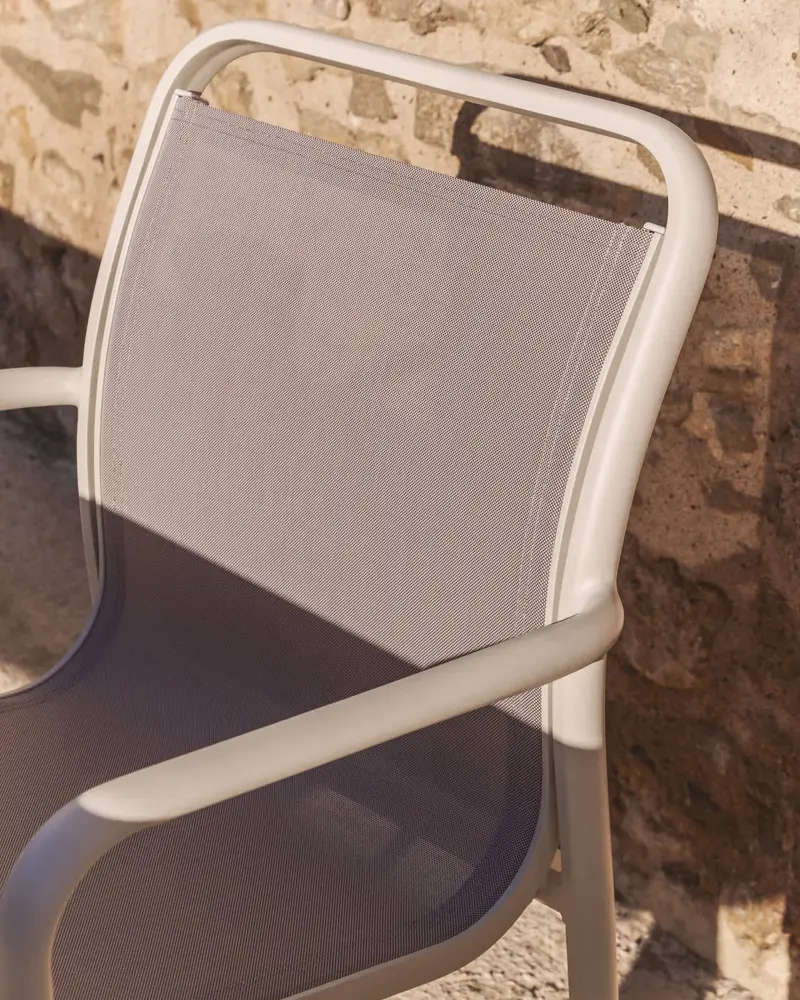 Sedia impilabile da esterno Luri in alluminio écru e texteline beige