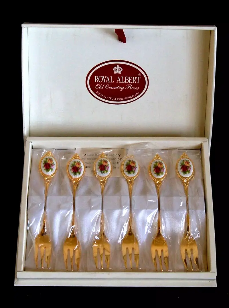 SET 6 FORCHETTE DOLCE OLD COUNTRY ROSES ROYAL ALBERT