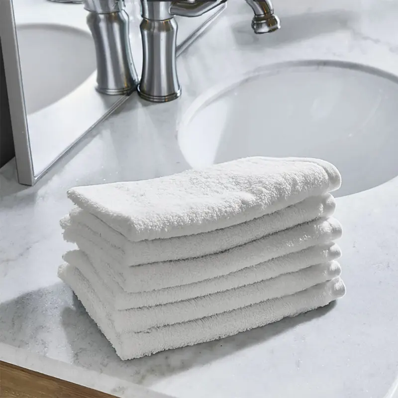 Set Lavette Asciugamani viso in 100% cotone - 30x30 cm - Extra assorbenti e ad asciugatura rapida - Per Bagno, Spa e Palestra - Modello Orlando - Col. Bianco