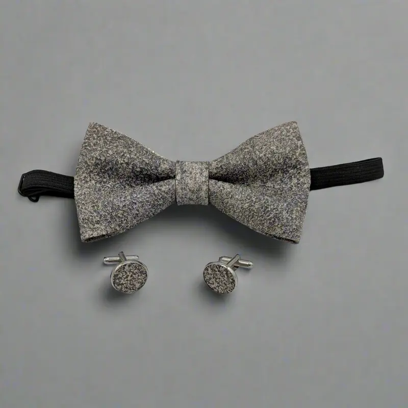 Set Papillon e Gemelli in Sughero Titan Shade con Scatola di Latta – Elegante Accessorio Uomo