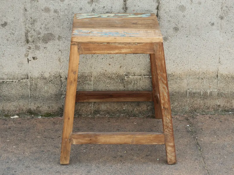 Sgabello in teak riciclato cod.SGAB81