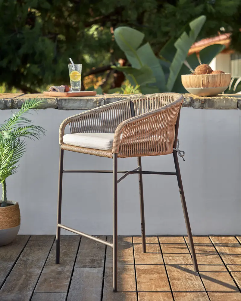 Sgabello Yanet in corda beige altezza 65 cm