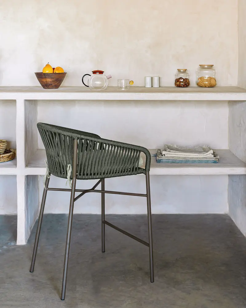 Sgabello Yanet in corda verde altezza 65 cm