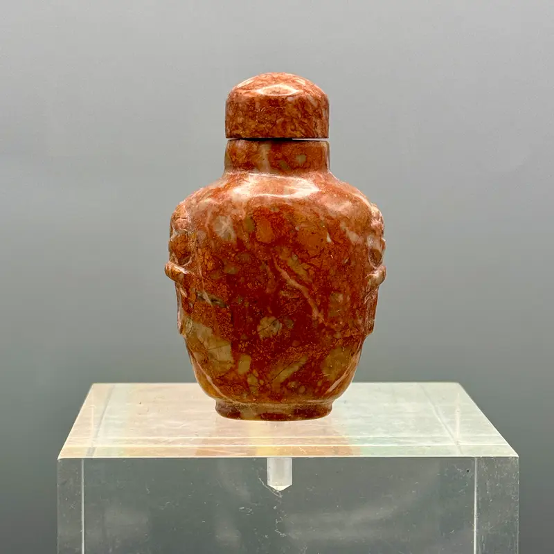 Snuff bottle bottiglia profumo pietra saponaria Cina XX sec.