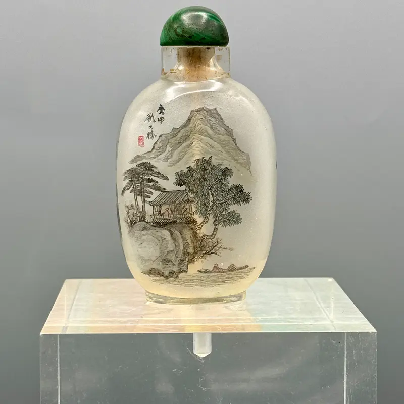 Snuff bottle bottiglia vetro dipinto paesaggio Cina XX sec.