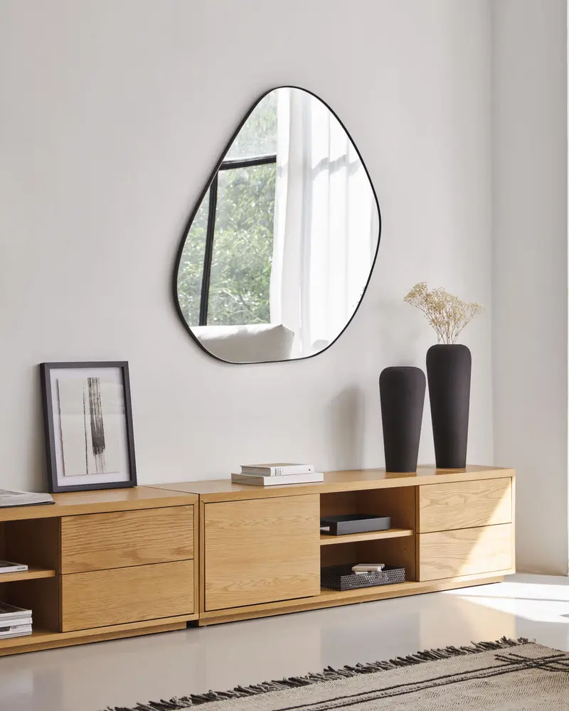 Specchio Anera in metallo nero 84 x 108,5 cm