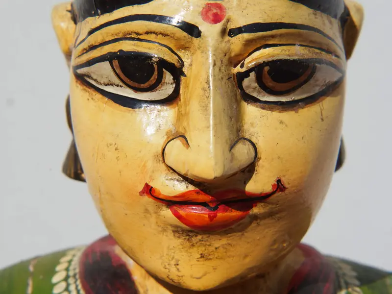 statua donna palazzo del maharaja cod.SIKH2