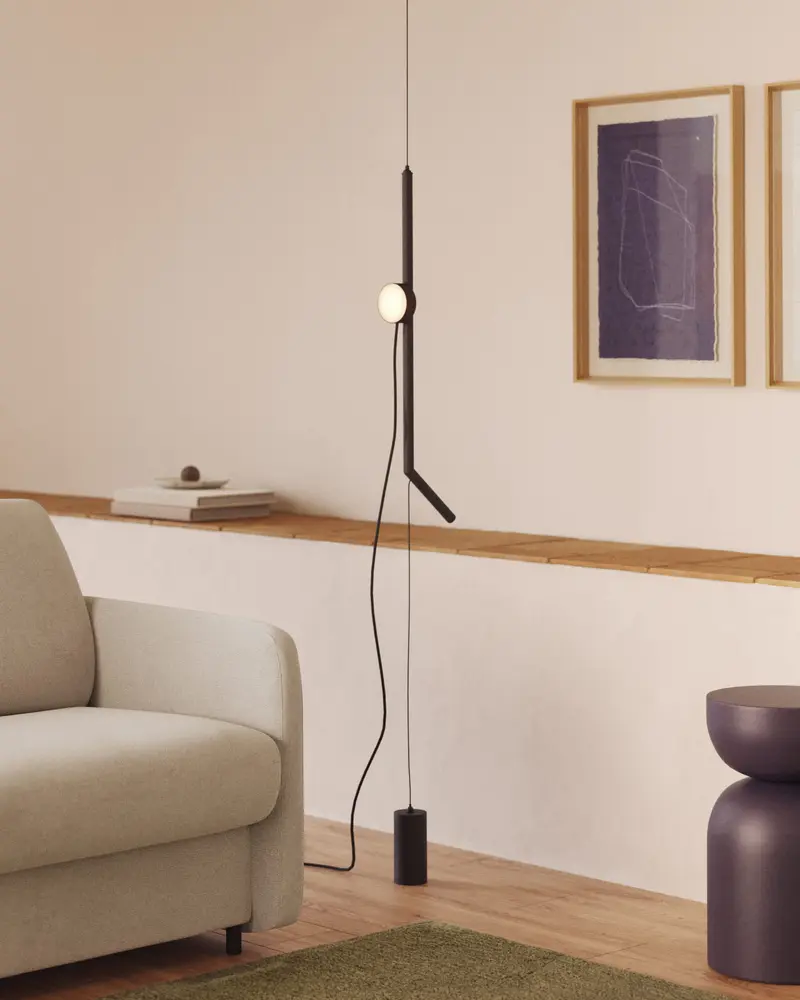 Struttura lampada Orey in metallo nero con faretto multiposizione