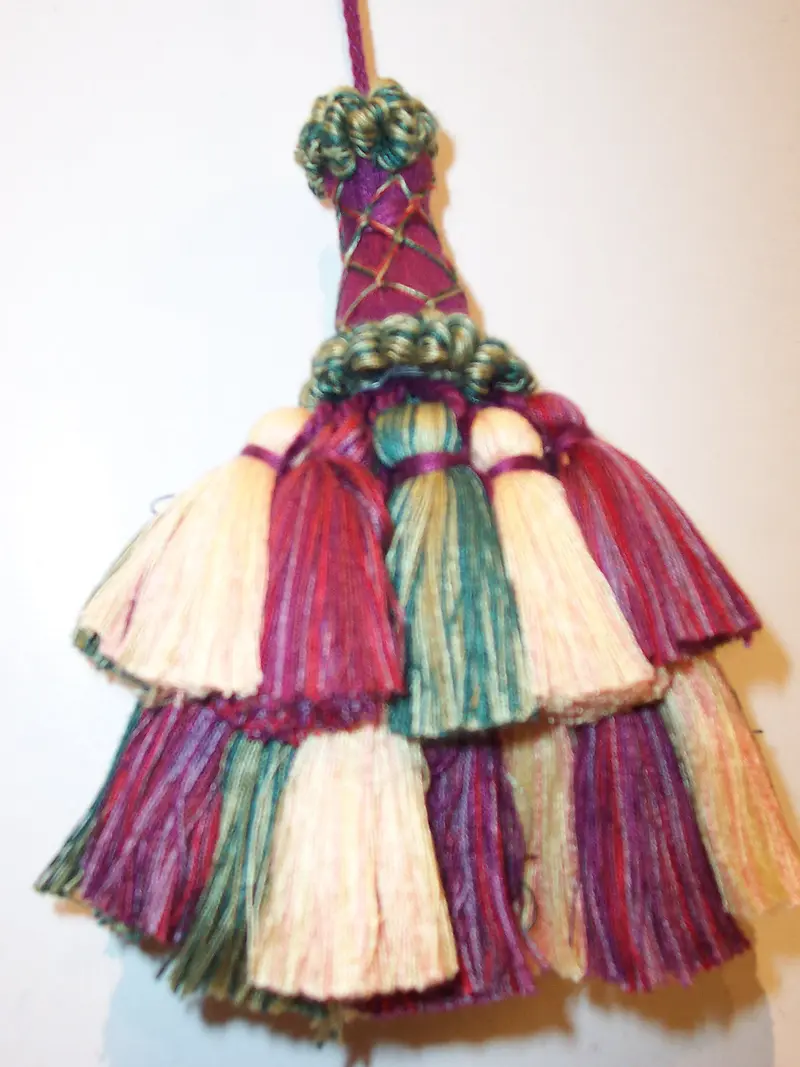 TASSEL RIVIERA GIANT