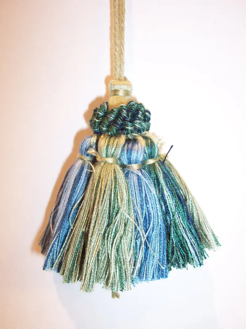 Tassel Riviera Mignon