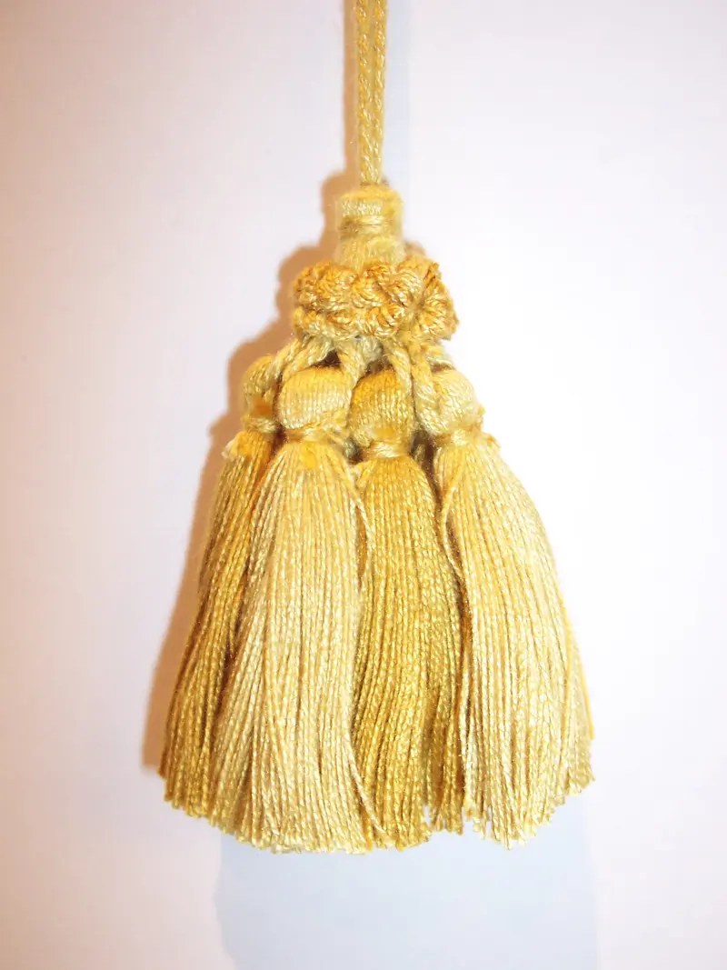 Tassel Riviera Mignon