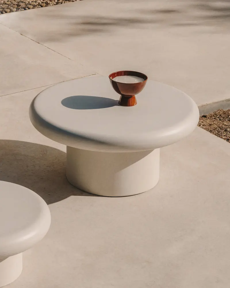 Tavolino da salotto rotondo Addaia in cemento bianco Ø 90 cm