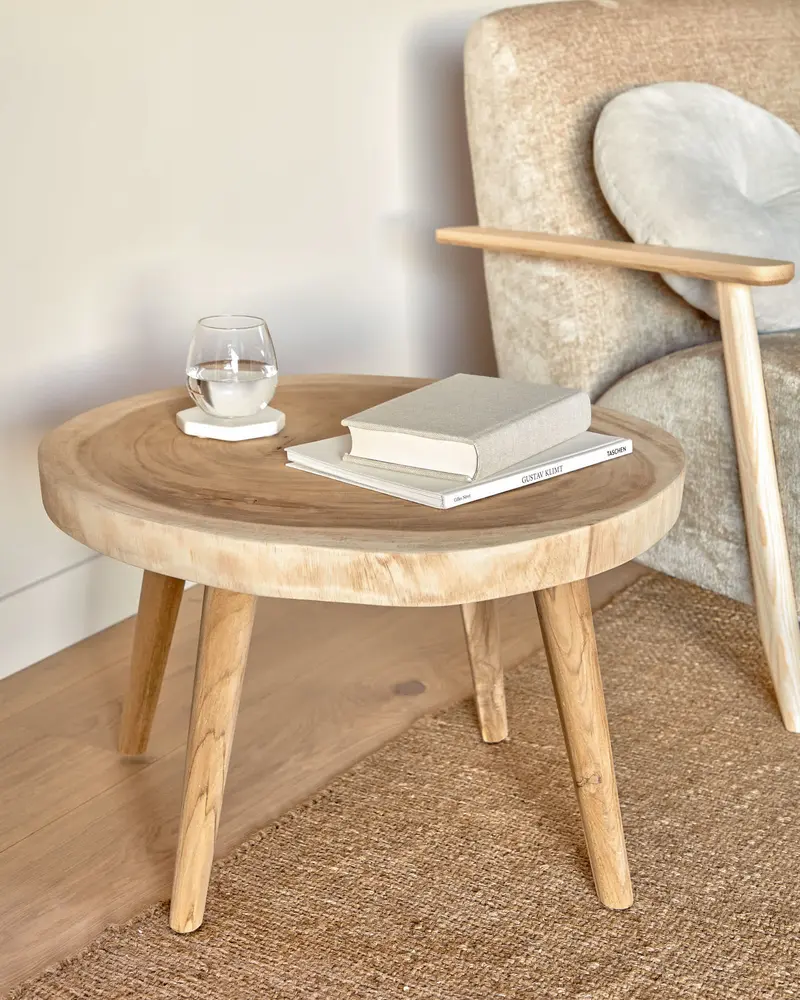 Tavolino Wellcres in legno massello di mungur Ø 65 cm