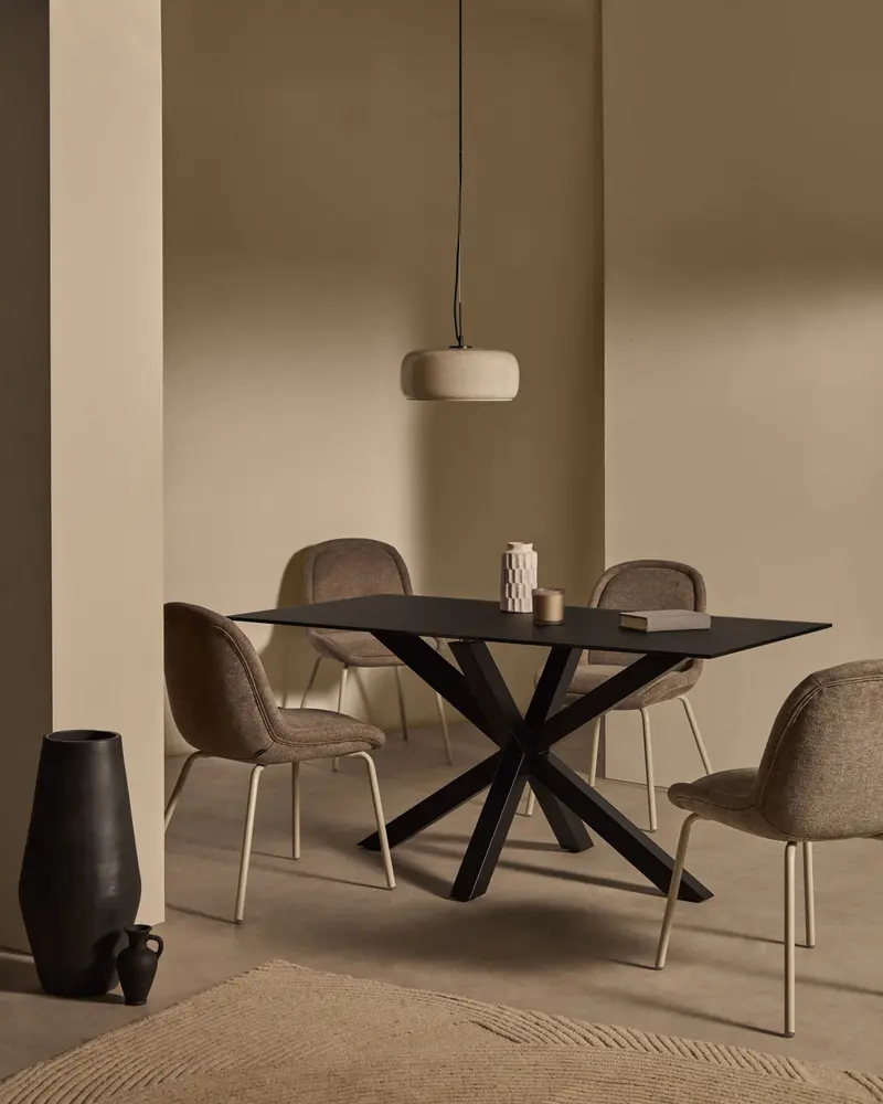 Tavolo Argo in vetro nero con gambe in acciaio finitura nera 160 x 90 cm