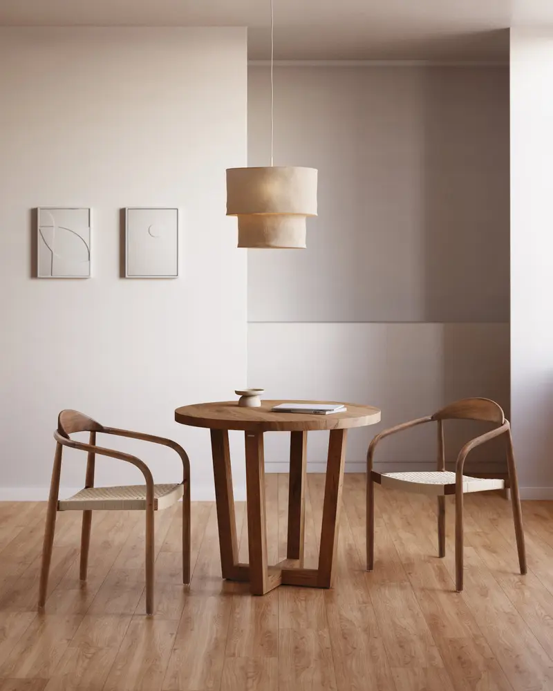 Tavolo rotondo Nahla in legno massello di acacia con finitura naturale Ø 90 cm