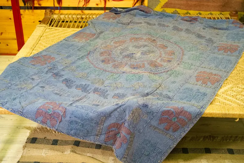 Telo indiano in cotone doppio strato ricamato multi color