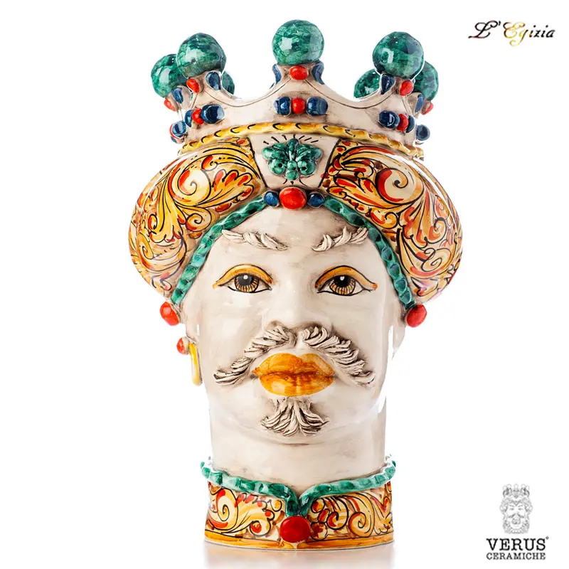 Testa di moro uomo con corona a sfere verdi e drappo multicolor volto bianco antico lucido  Verus Ceramiche｜L'Egizia regali