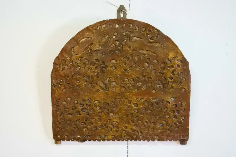Toranam indiano in legno e metallo - Bandanwal decorativo da parete e porta prima metà '900