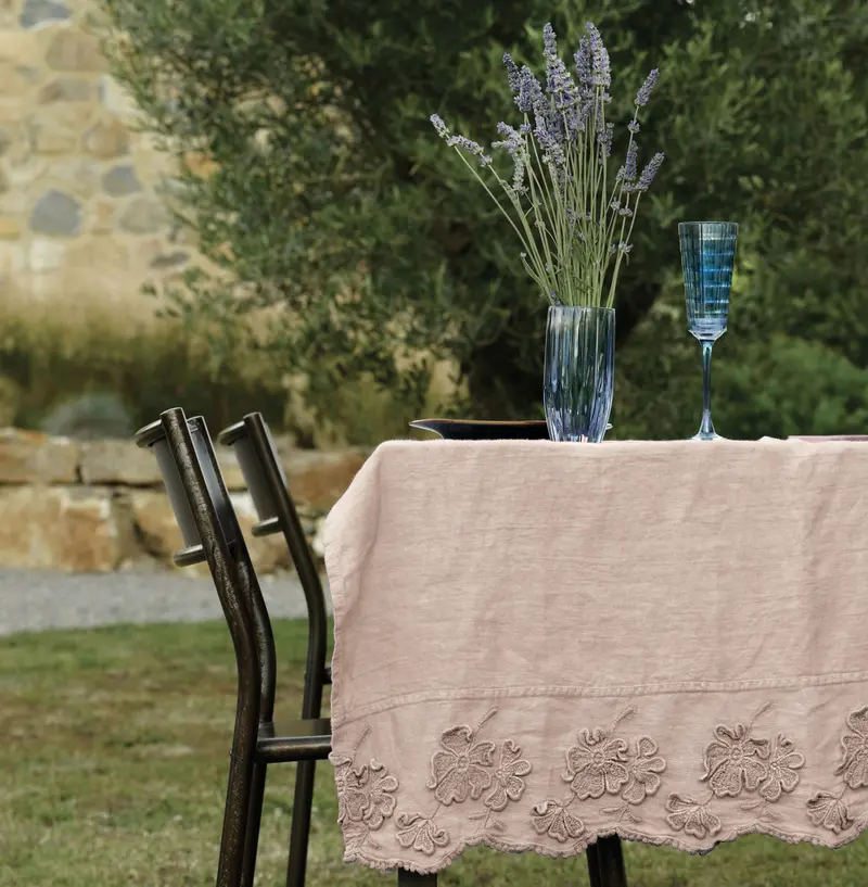 Tovaglia rettangolare con ricamo Petali