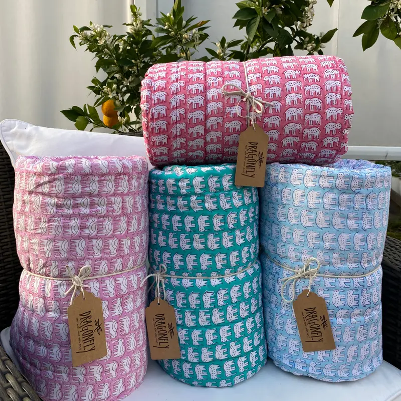 Trapunta baby Rainbow Elephants