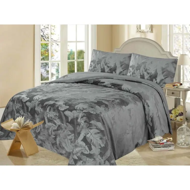 Trapunta in velluto Blanc Mariclo Victoria Collection 180×260 cm