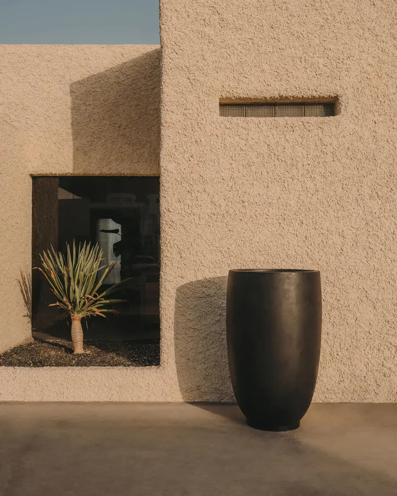 Vaso Aiguablava in cemento nero Ø 75 cm