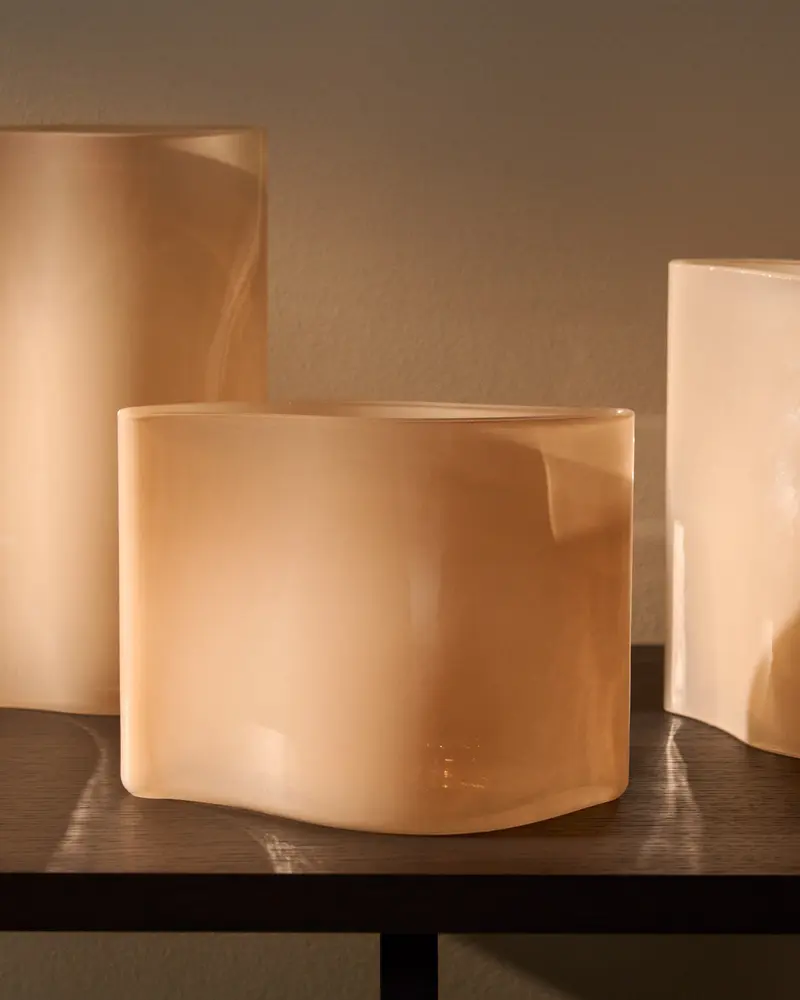 Vaso Ardeni in vetro rosa pallido 15,5 cm