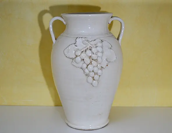 Vaso in ceramica con decori grappoli d'uva|L’Egizia regali
