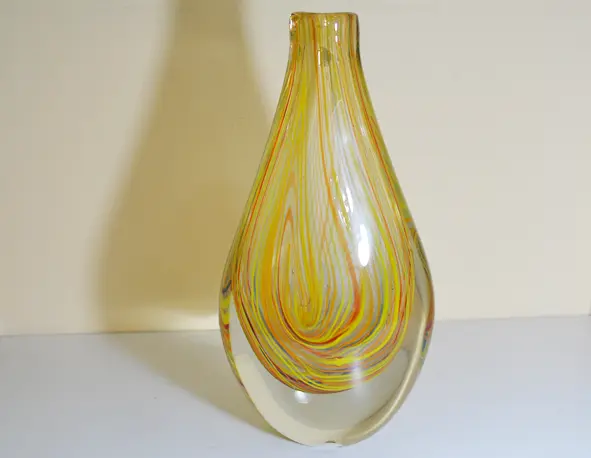 Vaso vetro soffiato giallo con sfumature multicolor｜L’Egizia regali